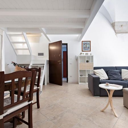 Mesagnesi 6 - Loft Centro Storico Sit Lejlighed Lecce Eksteriør billede