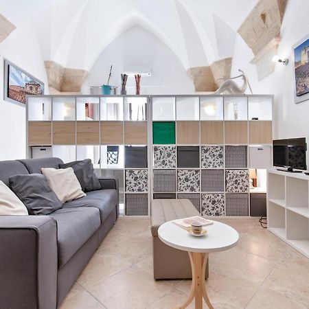 Mesagnesi 6 - Loft Centro Storico Sit Lejlighed Lecce Eksteriør billede
