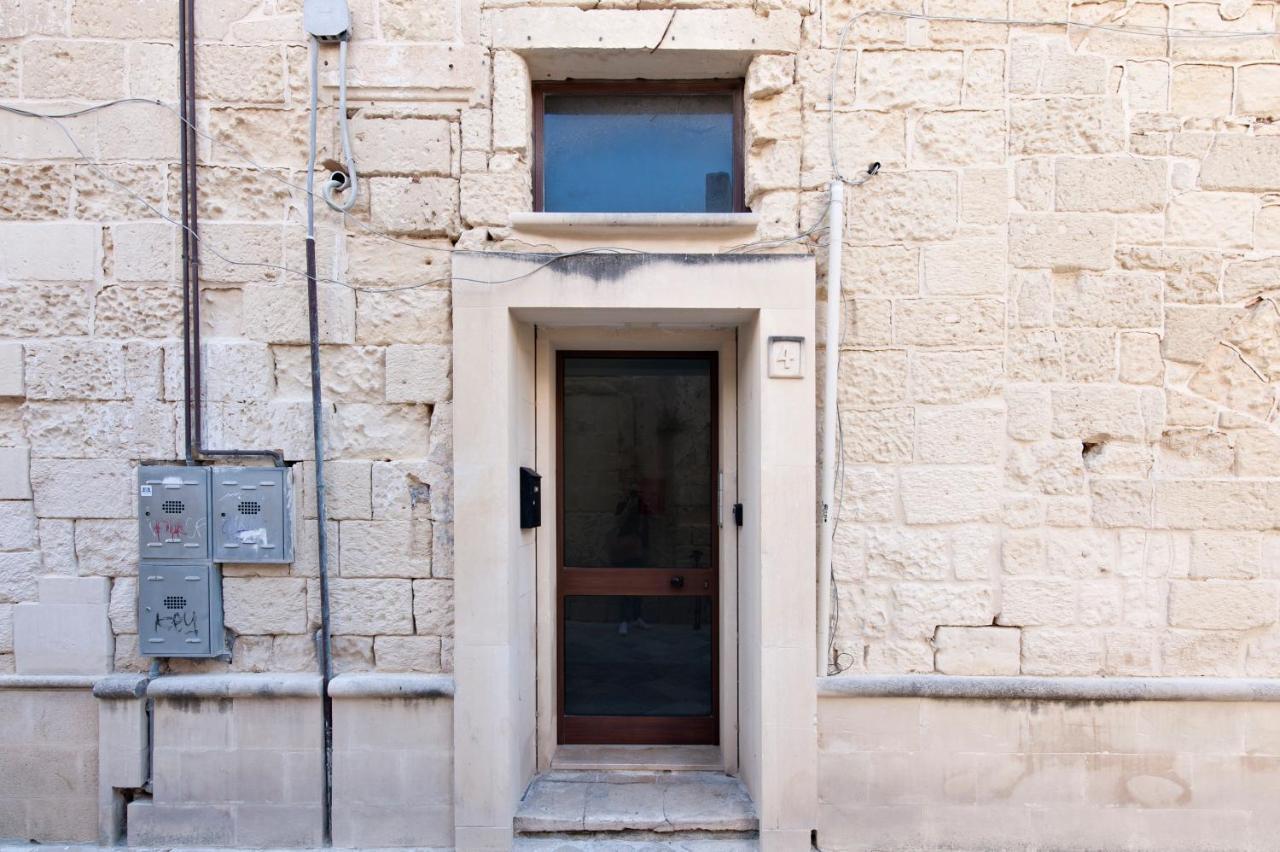 Mesagnesi 6 - Loft Centro Storico Sit Lejlighed Lecce Eksteriør billede