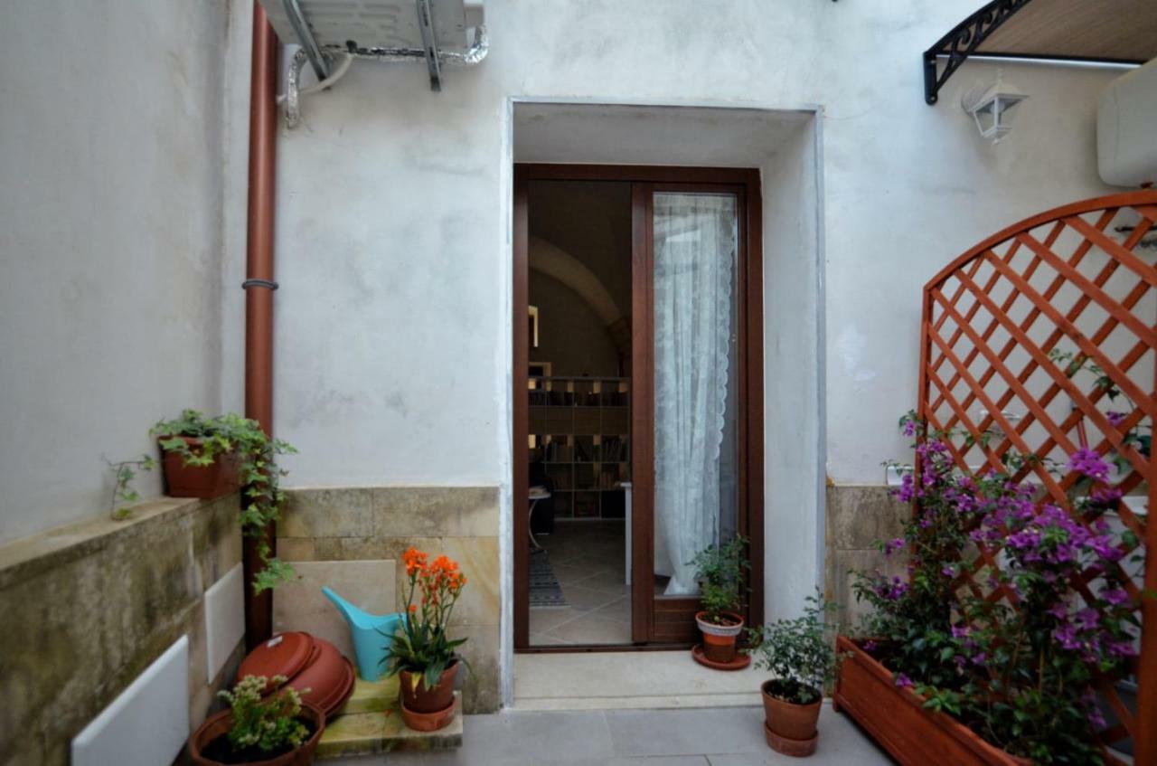 Mesagnesi 6 - Loft Centro Storico Sit Lejlighed Lecce Eksteriør billede